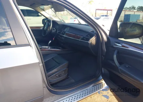 2010 BMW X5 xDrive35D z USA, uszkodzony, nr VIN 5UXFF0C54ALJ99830